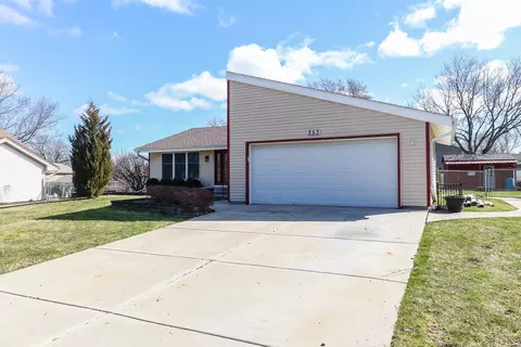 253 Winston Ln, Bloomingdale, IL 60108