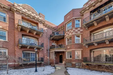 5319 S Harper Ave #2, Chicago, IL 60615