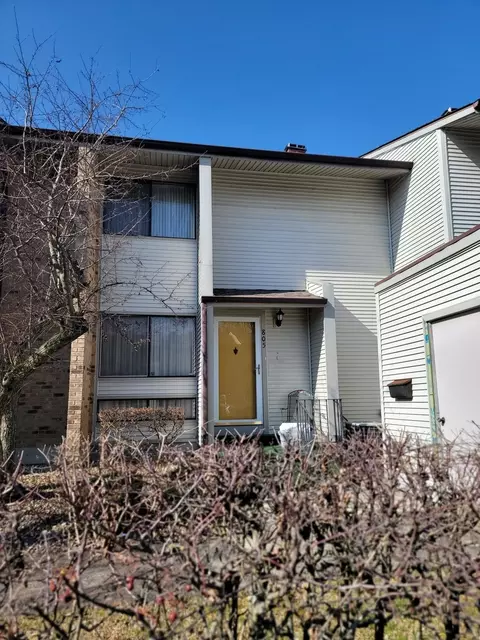 805 Oakside Ln, University Park, IL 60484