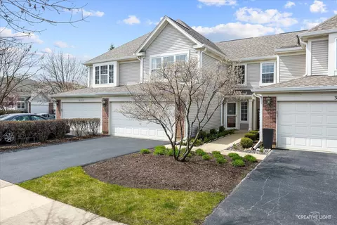 Exterior - 3135 Reflection Dr, Naperville, IL 60564 photo 2 of 7