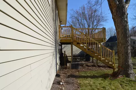 Exterior - 2417 Anchor Dr, Bloomington, IL 61704 photo 5 of 5