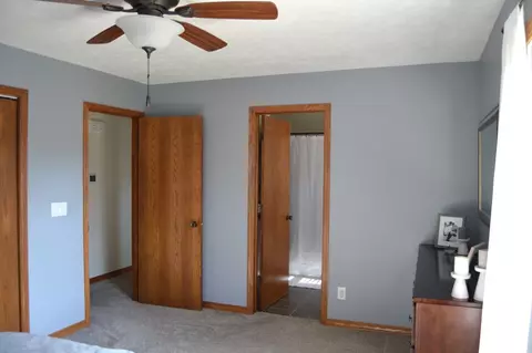 Bedroom - 2417 Anchor Dr, Bloomington, IL 61704 photo 5 of 8
