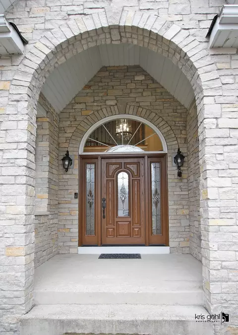 Entry Way - 2581 Sutton Ln, Aurora, IL 60502 photo 1 of 4