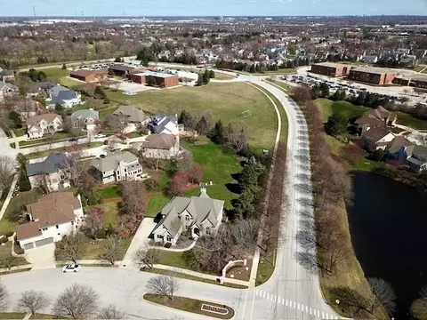 View/Area - 2581 Sutton Ln, Aurora, IL 60502 photo 3 of 4