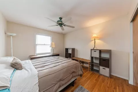 Bedroom - 908 Melrose Ct, Mchenry, IL 60050 photo 4 of 4