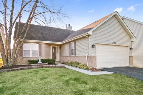 13424 S Magnolia Dr, Plainfield, IL 60544