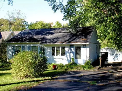 716 Glenda Ct, Lake Holiday, IL 60548