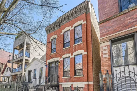 1519 W Thomas St #1B, Chicago, IL 60642