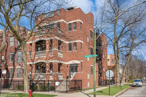 1532 W Wrightwood Ave #3, Chicago, IL 60614