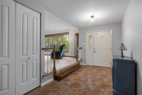 Entry Way - 15301 Pine Dr, Oak Forest, IL 60452 photo 1 of 1