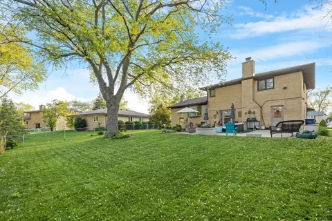 Exterior - 15301 Pine Dr, Oak Forest, IL 60452 photo 5 of 7