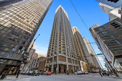400 E Ohio St #3402, Chicago, IL 60611
