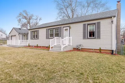 3106 Horton St, Rockford, IL 61109