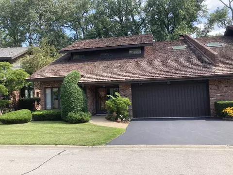 34 Lucas Dr, Palos Hills, IL 60465