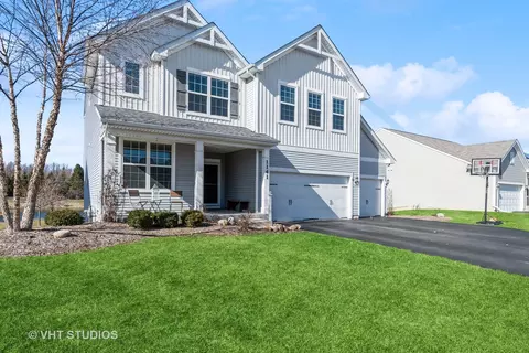 1141 Midnight Pl, Yorkville, IL 60560