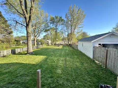 2131 E Hendrix St, Decatur, IL 62521 photo 12