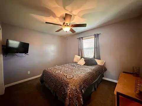 2131 E Hendrix St, Decatur, IL 62521 photo 9