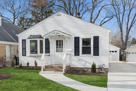 214 Washington St, Glenview, IL 60025