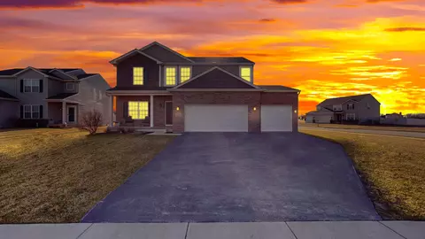 1352 Pleasant Springs Ln, Dyer, IN 46311