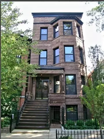 2127 N Cleveland Ave, Chicago, IL 60614