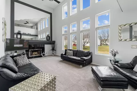 Living - 24962 Ambrose Rd, Plainfield, IL 60585 photo 4 of 5