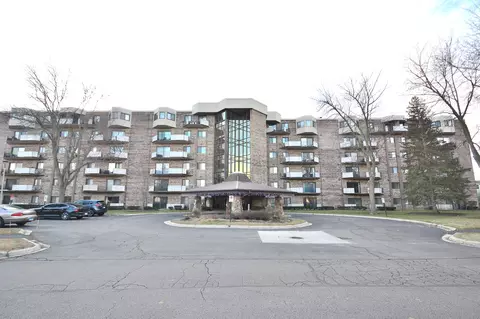 1275 E Baldwin Ln #604, Palatine, IL 60074