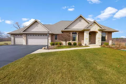 12182 Limestone Ct, Rockton, IL 61072