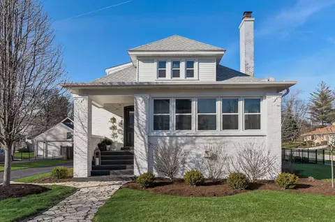 344 Cottage Ave, Glen Ellyn, IL 60137
