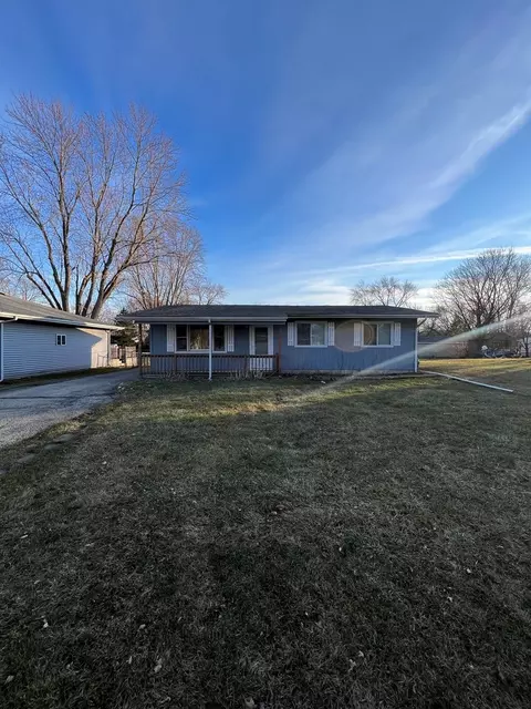 4421 Parkway Ave, Mchenry, IL 60050