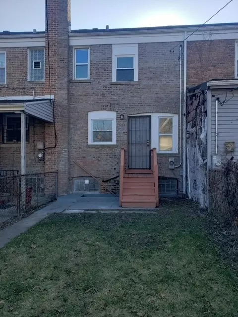 732 E 105th Pl, Chicago, IL 60628 photo 2