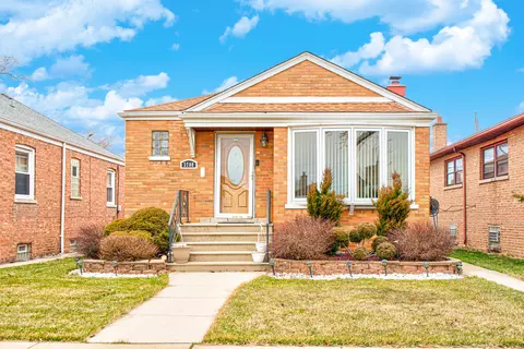 3708 W 69th St, Chicago, IL 60629