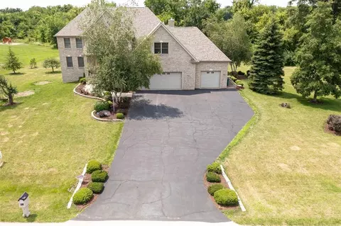 12538 Leighton Dr, Caledonia, IL 61011