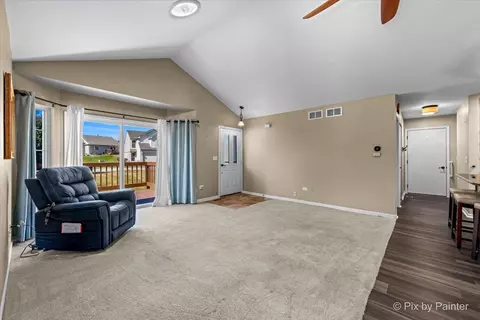 Living - 3121 River Birch Ct, Mchenry, IL 60051 photo 1 of 3