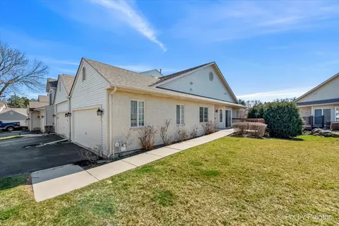 Exterior - 3121 River Birch Ct, Mchenry, IL 60051 photo 10 of 14