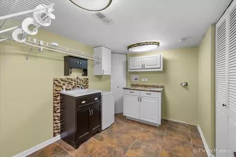 Kitchen - 3121 River Birch Ct, Mchenry, IL 60051 photo 6 of 6
