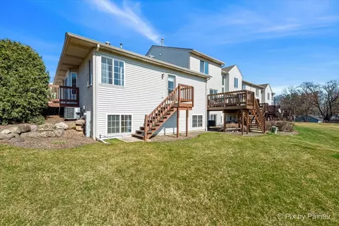 Exterior - 3121 River Birch Ct, Mchenry, IL 60051 photo 6 of 14