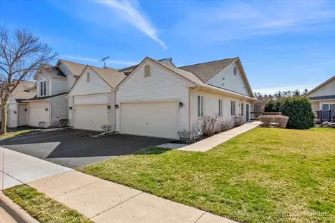 Exterior - 3121 River Birch Ct, Mchenry, IL 60051 photo 2 of 14
