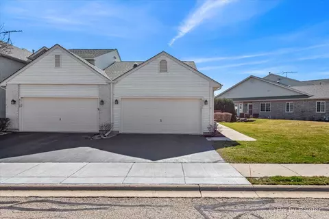Exterior - 3121 River Birch Ct, Mchenry, IL 60051 photo 9 of 14