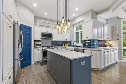 Kitchen - 7114 Burning Tree Dr, Mchenry, IL 60050 photo 2 of 3