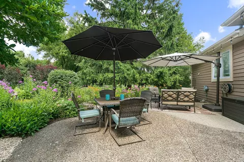 Exterior - 7114 Burning Tree Dr, Mchenry, IL 60050 photo 6 of 12
