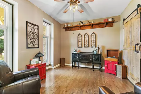 Entry Way - 7114 Burning Tree Dr, Mchenry, IL 60050 photo 3 of 4