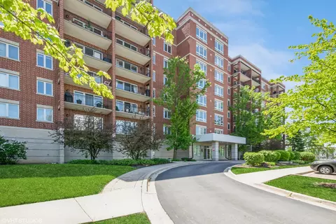 5555 N Cumberland Ave #609, Chicago, IL 60656