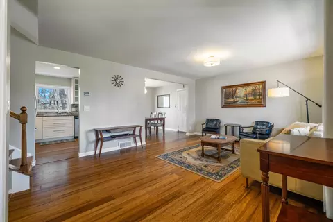 Living - 619 Scott St, Algonquin, IL 60102 photo 1 of 8