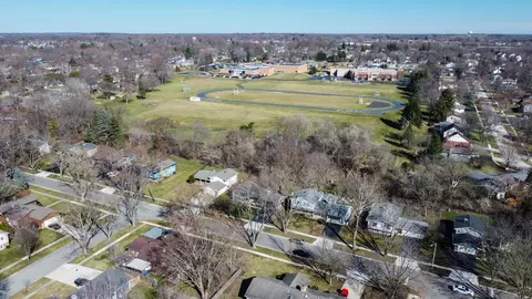 View/Area - 619 Scott St, Algonquin, IL 60102 photo 2 of 2