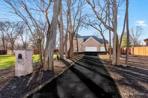 920 40th St, Downers Grove, IL 60515