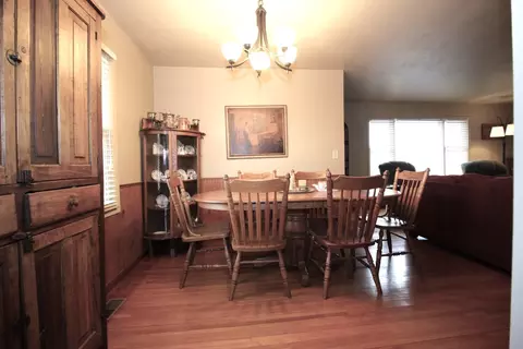 Dining - 21459 E 400 North Rd, Downs, IL 61736 photo 1 of 3