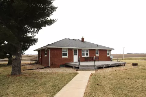 21459 E 400 North Rd, Downs, IL 61736
