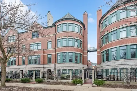 1450 S Prairie Ave, Chicago, IL 60605