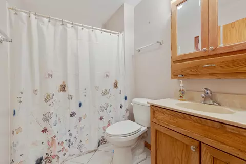 Bath - 812 E Railroad St, Kingston, IL 60145 photo 2 of 4