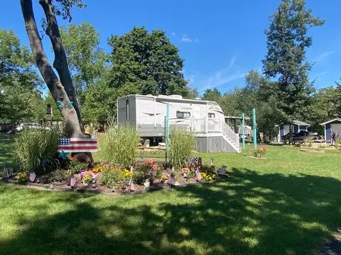 7 87 Woodhaven, Sublette, IL 61367